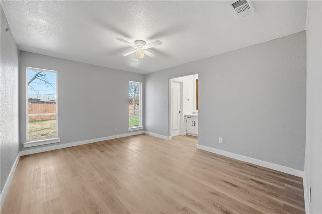 1203 Southmoor Drive, Arlington, TX 76010