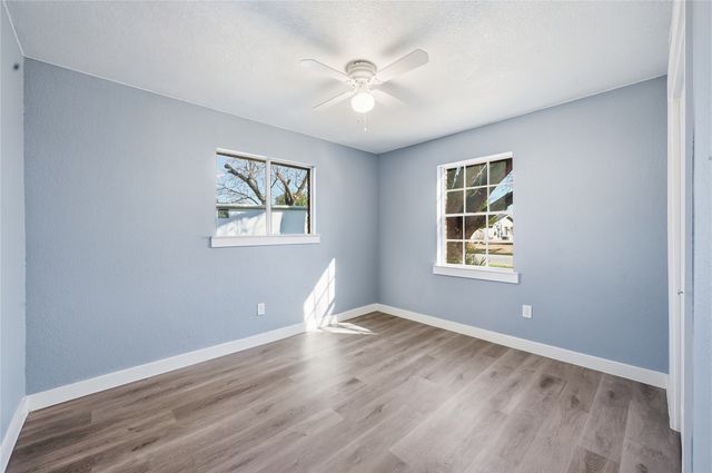 1203 Southmoor Drive, Arlington, TX 76010