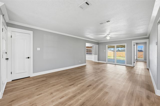 1203 Southmoor Drive, Arlington, TX 76010