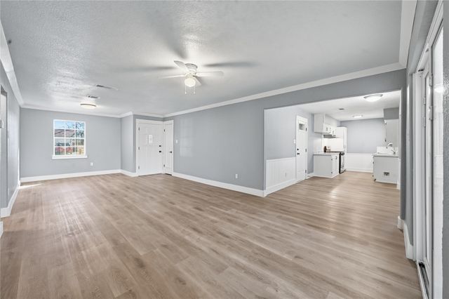 1203 Southmoor Drive, Arlington, TX 76010