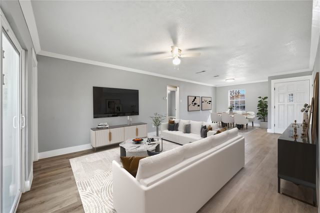 1203 Southmoor Drive, Arlington, TX 76010