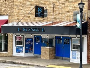 105 W Main Street, Huntsville, AR 72740