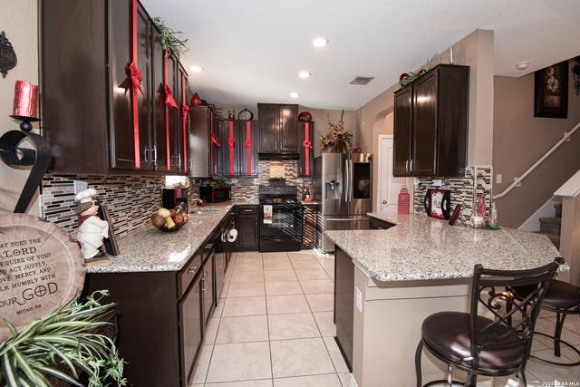 9643 Pleasanton Bluff, San Antonio, TX 78221