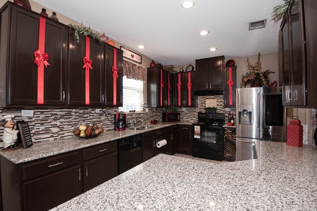 9643 Pleasanton Bluff, San Antonio, TX 78221