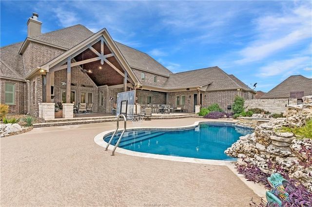 5009 Trumpeter Swan Drive, College Station, TX 77845