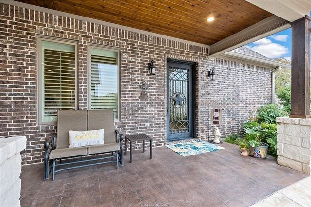 5009 Trumpeter Swan Drive, College Station, TX 77845