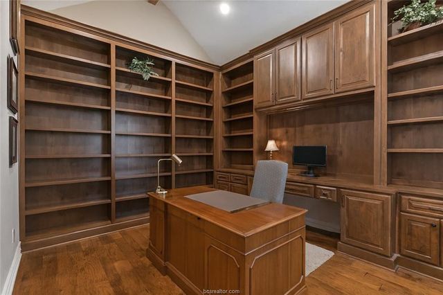 5009 Trumpeter Swan Drive, College Station, TX 77845