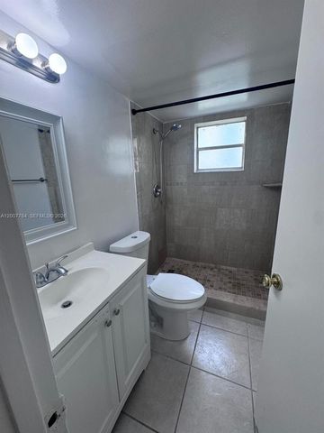 4273 NW 89th Ave 107, Coral Springs, FL 33065