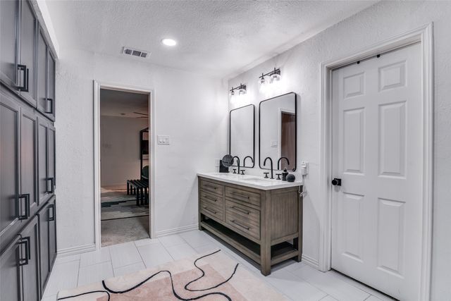 2209 Vicksburg Drive, Sachse, TX 75048