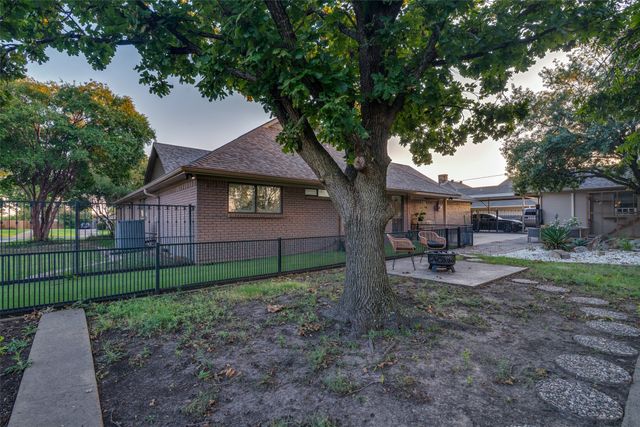 2209 Vicksburg Drive, Sachse, TX 75048