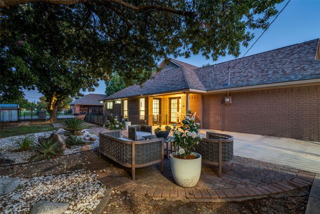 2209 Vicksburg Drive, Sachse, TX 75048