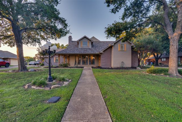 2209 Vicksburg Drive, Sachse, TX 75048