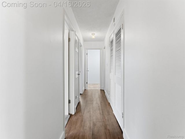 2674 Littletell Avenue, West Bloomfield Charter Township, MI 48324