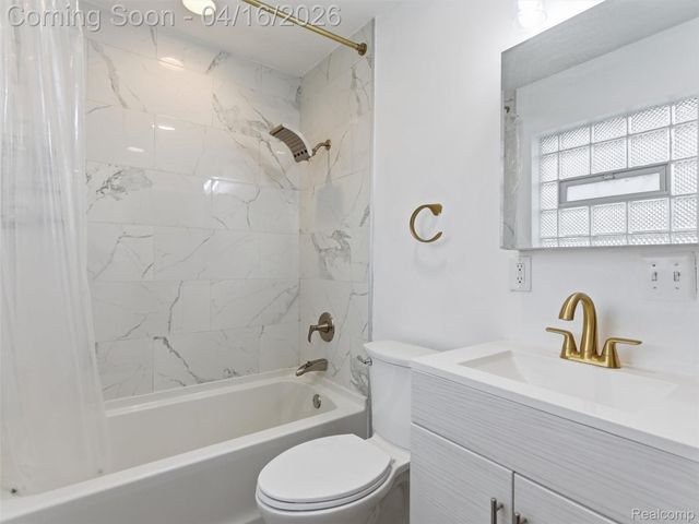 2674 Littletell Avenue, West Bloomfield Charter Township, MI 48324