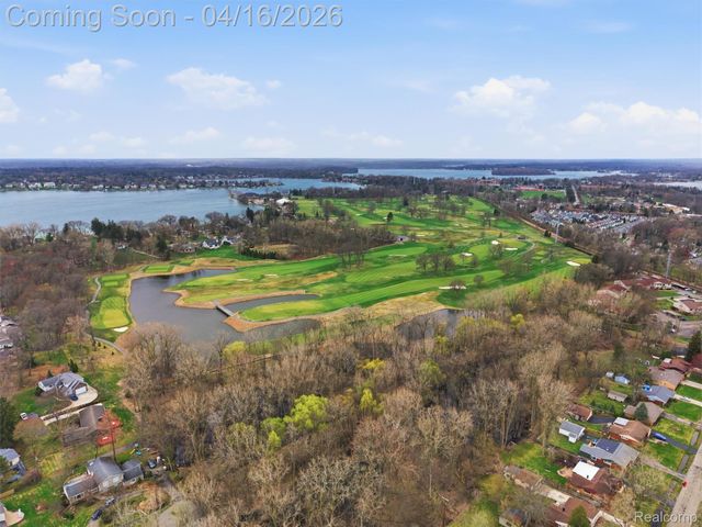 2674 Littletell Avenue, West Bloomfield Charter Township, MI 48324