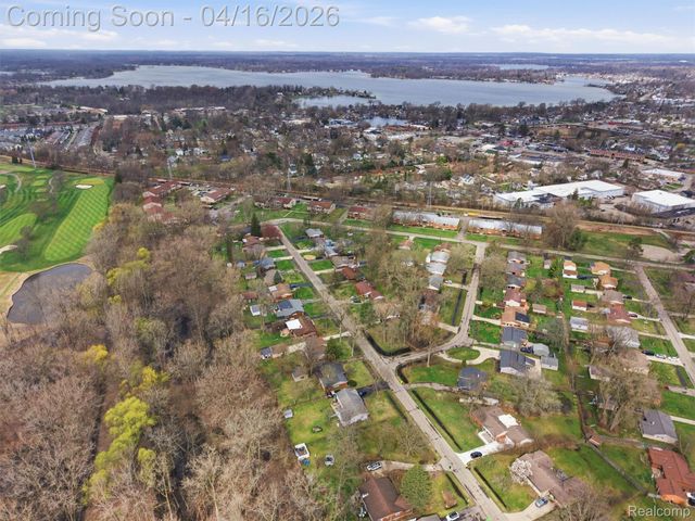 2674 Littletell Avenue, West Bloomfield Charter Township, MI 48324