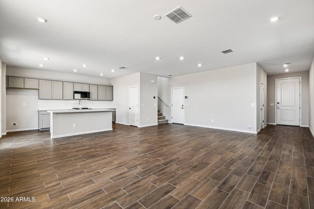 5858 E SIDEOATS Way, San Tan Valley, AZ 85143