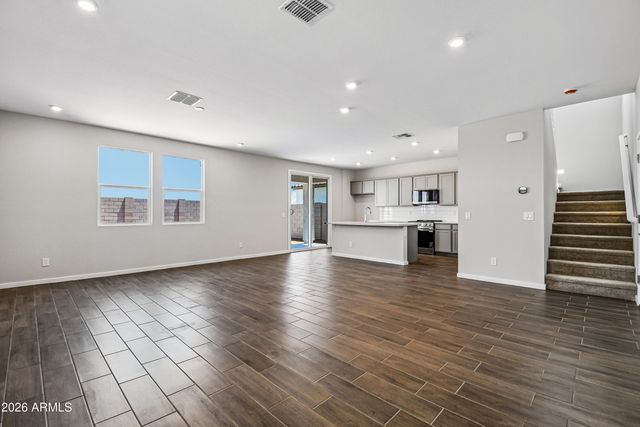 5858 E SIDEOATS Way, San Tan Valley, AZ 85143
