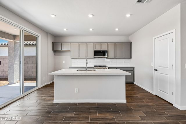 5858 E SIDEOATS Way, San Tan Valley, AZ 85143