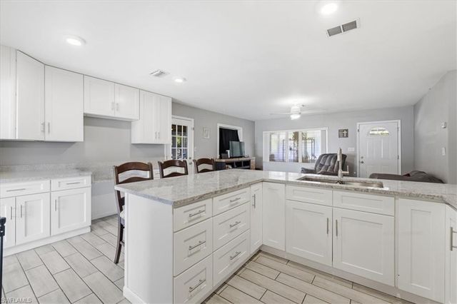 102 Crescent Lake DR, North Fort Myers, FL 33917