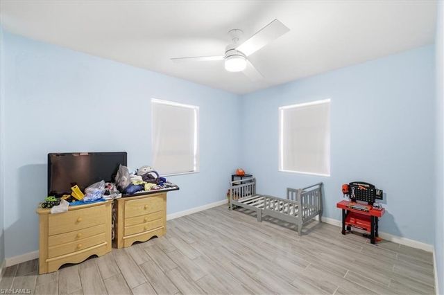 102 Crescent Lake DR, North Fort Myers, FL 33917