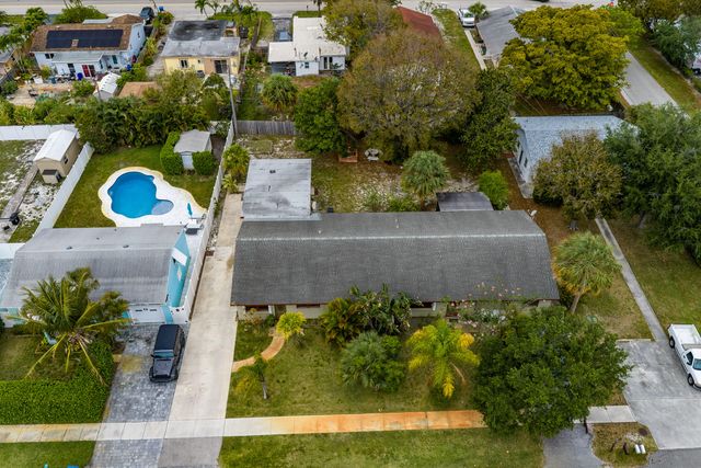 723 N 7th Street, Lantana, FL 33462