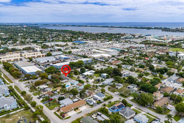 723 N 7th Street, Lantana, FL 33462