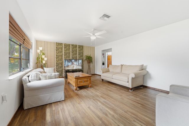 723 N 7th Street, Lantana, FL 33462