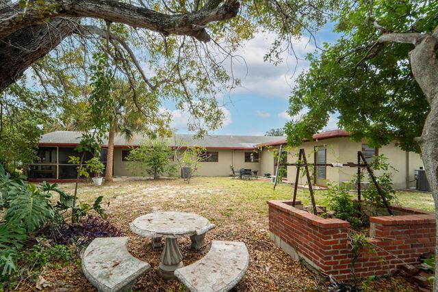 723 N 7th Street, Lantana, FL 33462
