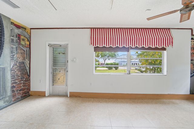723 N 7th Street, Lantana, FL 33462