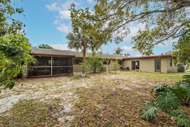 723 N 7th Street, Lantana, FL 33462