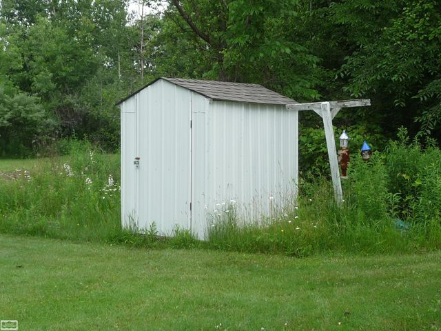 4382 Wall Road, Port Huron, MI 48060
