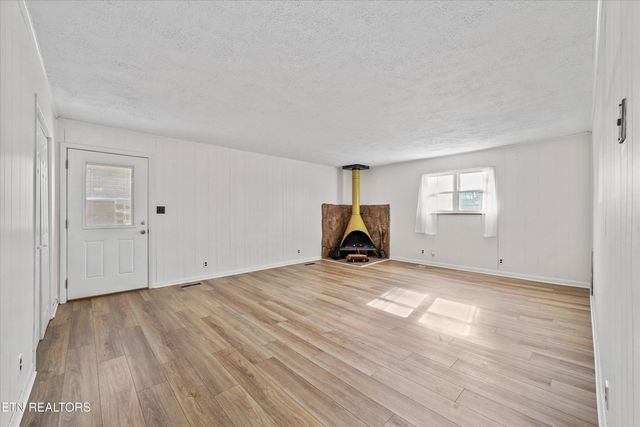 4317 Roaming Drive, Knoxville, TN 37912