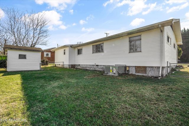 4317 Roaming Drive, Knoxville, TN 37912