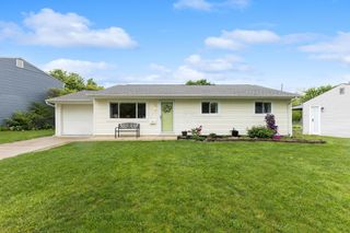 4550 Paxton Drive S, Hilliard, OH 43026