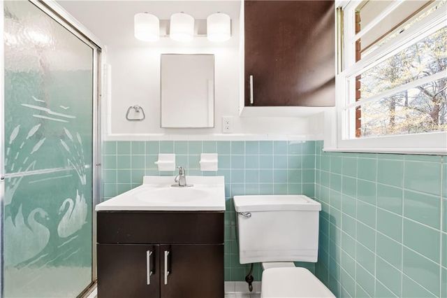 689 Old Canton Road, Marietta, GA 30068