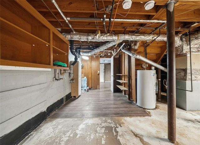 689 Old Canton Road, Marietta, GA 30068