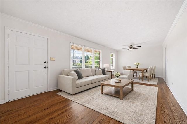 689 Old Canton Road, Marietta, GA 30068