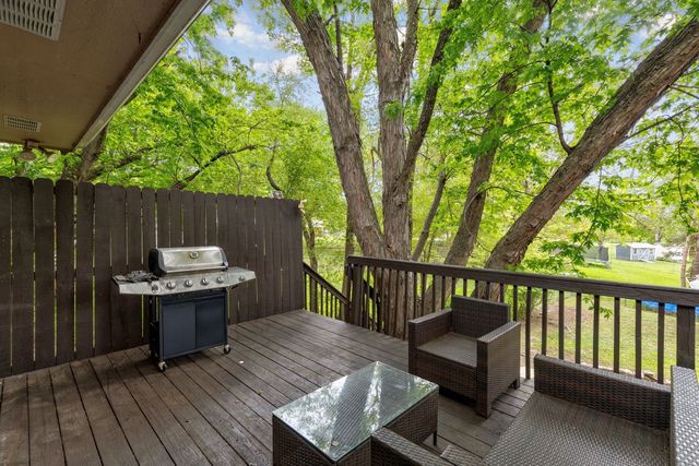 824 Casady Drive, Norwalk, IA 50211