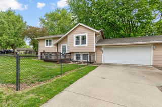 824 Casady Drive, Norwalk, IA 50211