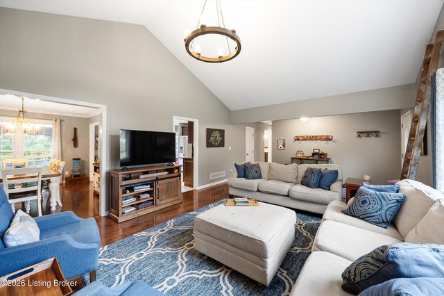 5401 Tarrant Ln, Crestwood, KY 40014