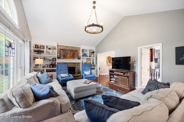 5401 Tarrant Ln, Crestwood, KY 40014