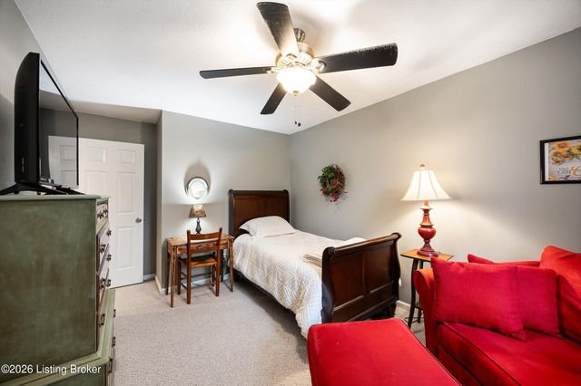 5401 Tarrant Ln, Crestwood, KY 40014