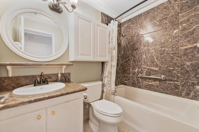 10000 Bromley Way, Sacramento, CA 95827