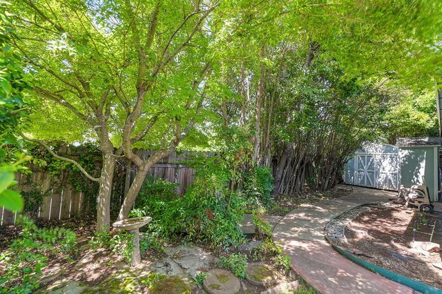10000 Bromley Way, Sacramento, CA 95827