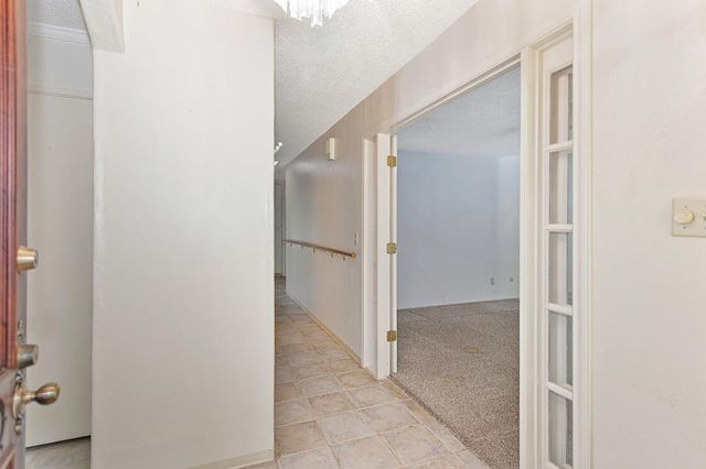 10000 Bromley Way, Sacramento, CA 95827