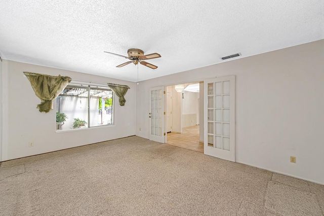 10000 Bromley Way, Sacramento, CA 95827