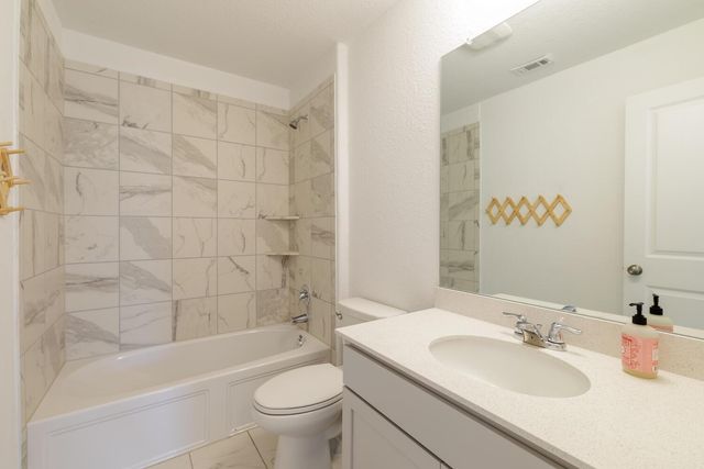8015 Purple Aster PASS, Lago Vista, TX 78645