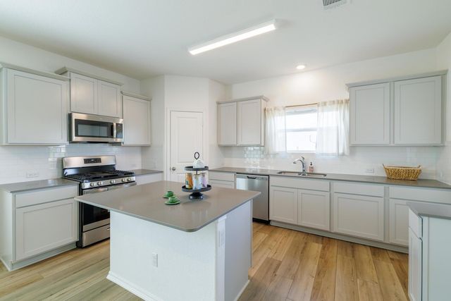 8015 Purple Aster PASS, Lago Vista, TX 78645