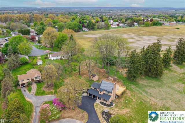 4410 Circle Drive, Lower Nazareth Twp, PA 18020